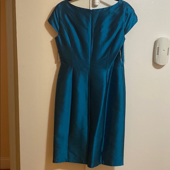 Tahari Arthur S. Levine Women’s Teal Dress - Picture 2 of 3